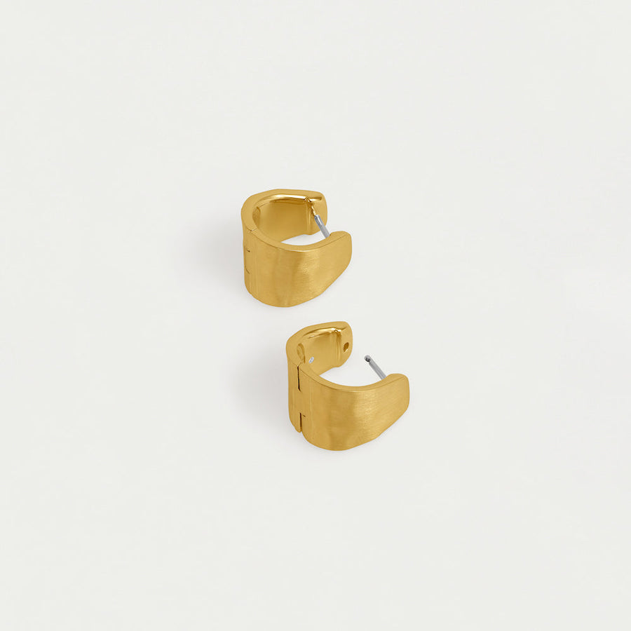 Mara Huggie Hoops