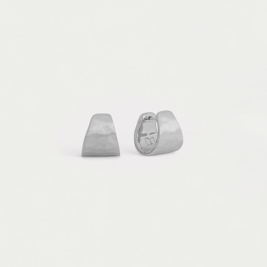 Mara Huggie Hoops