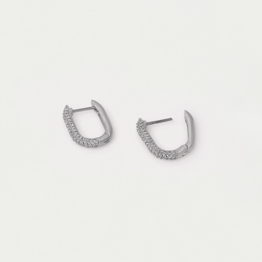 Juliette Pavé Huggie Hoop