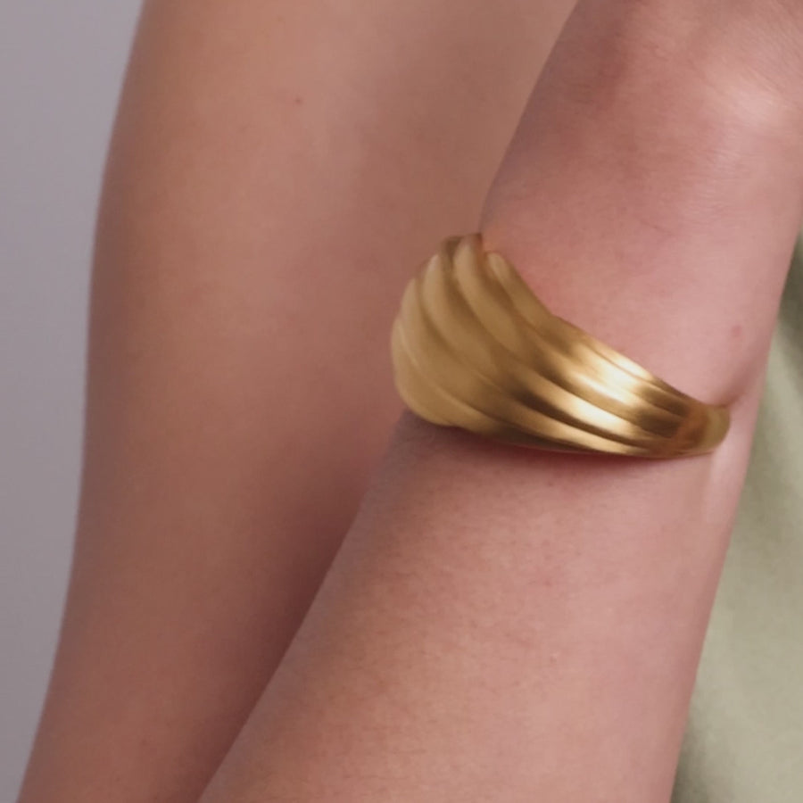 Forme Cuff