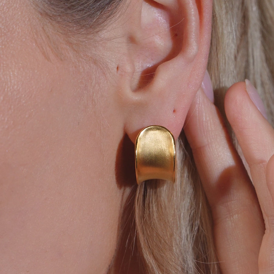 Sol Huggie Hoops