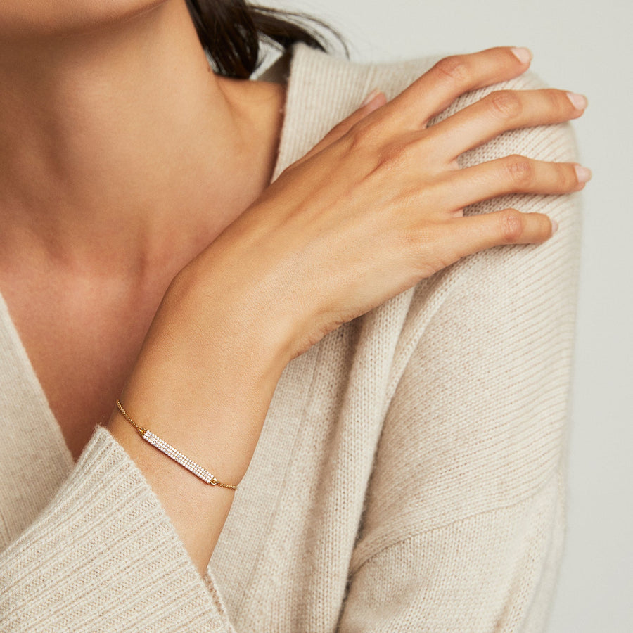 Signature Pave Bar Chain Bracelet