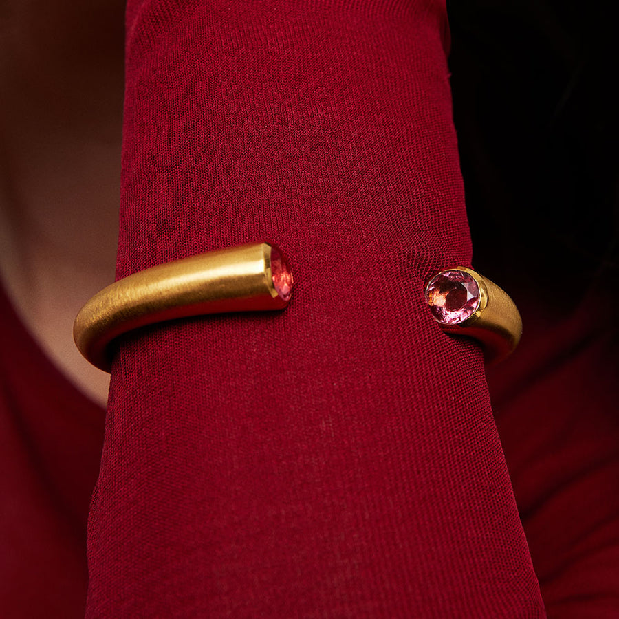 Signature Hinge Twin Cuff